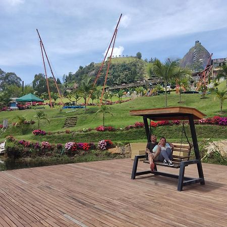 Hotel Aguas Abiertas Guatapé Esterno foto