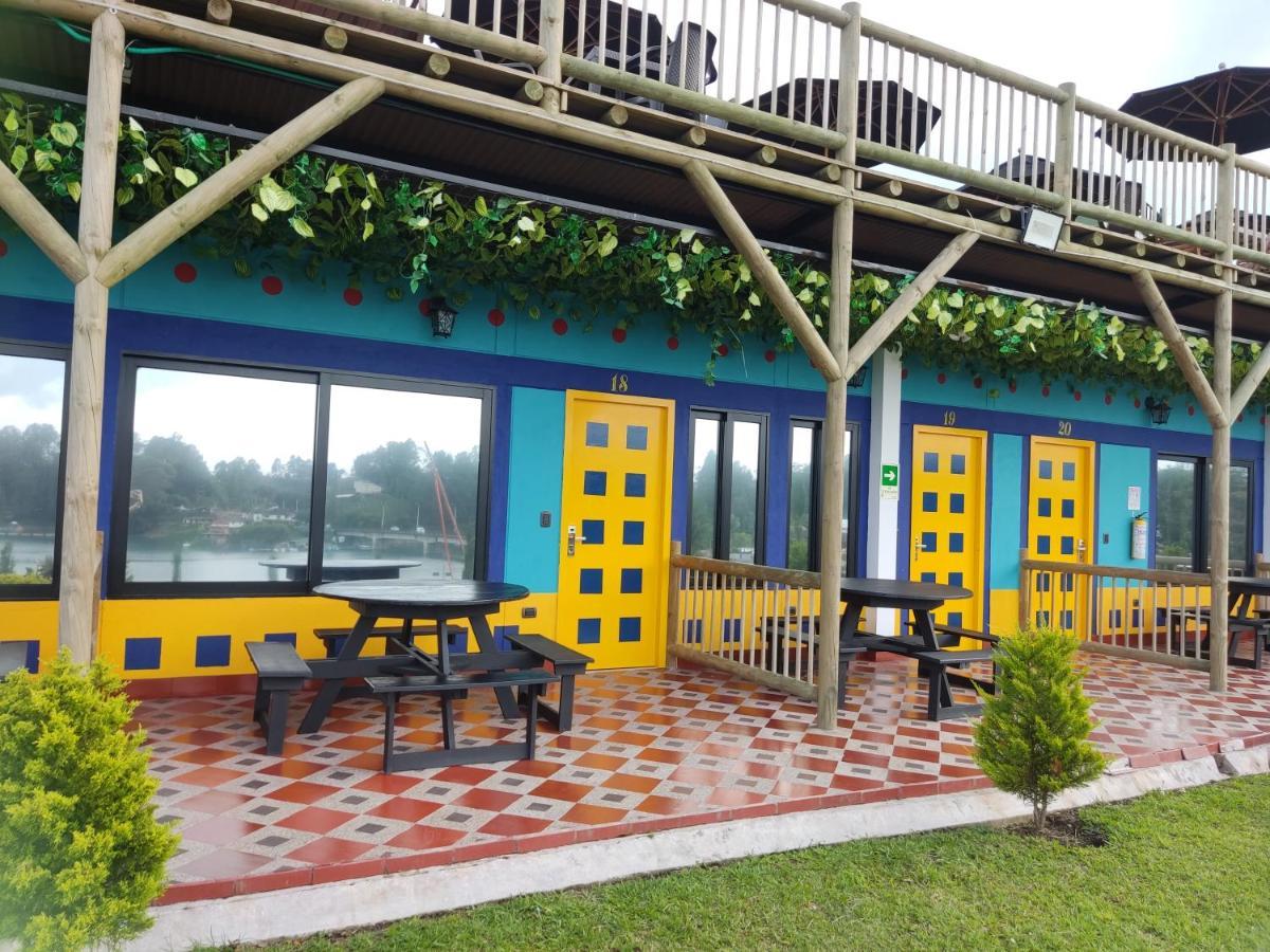 Hotel Aguas Abiertas Guatapé Esterno foto