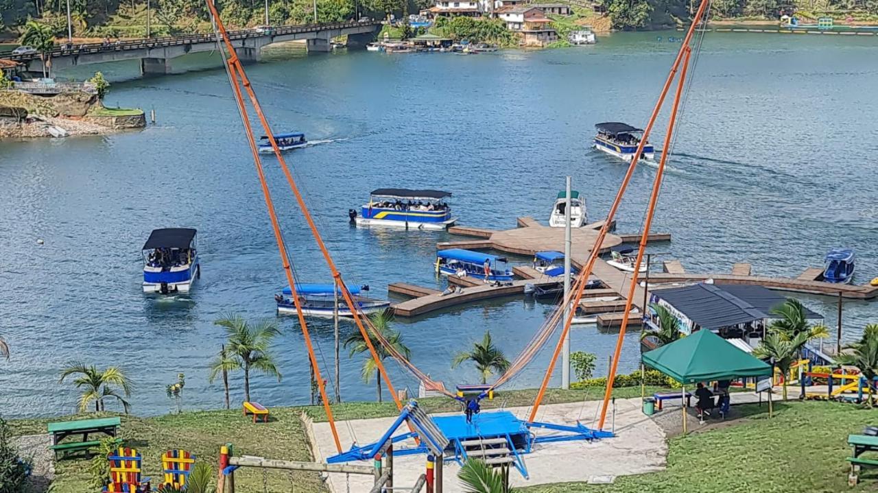 Hotel Aguas Abiertas Guatapé Esterno foto