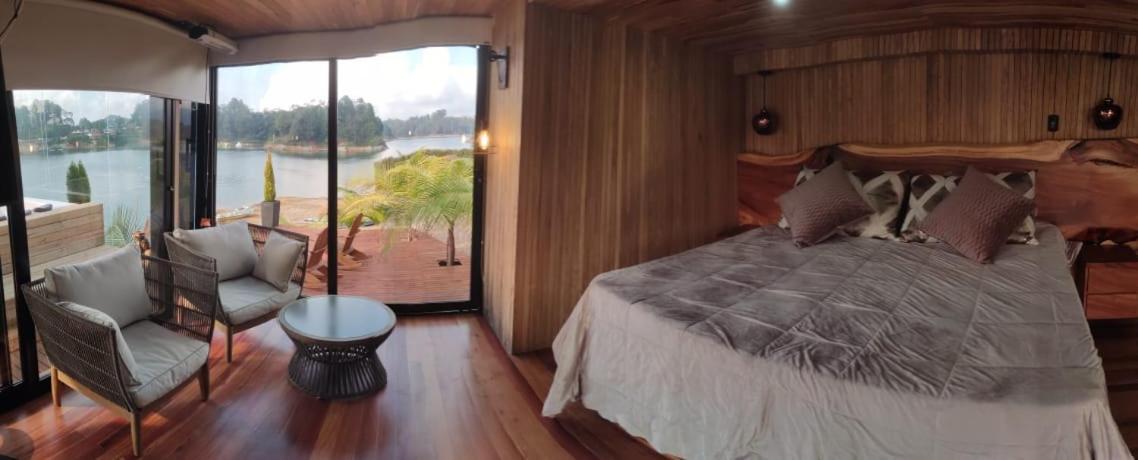 Hotel Aguas Abiertas Guatapé Esterno foto