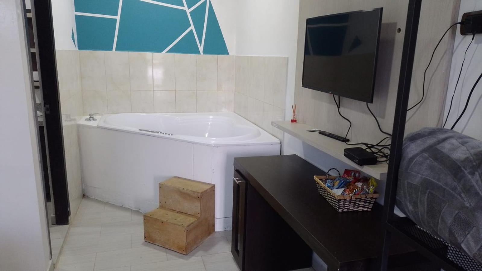 Hotel Aguas Abiertas Guatapé Esterno foto